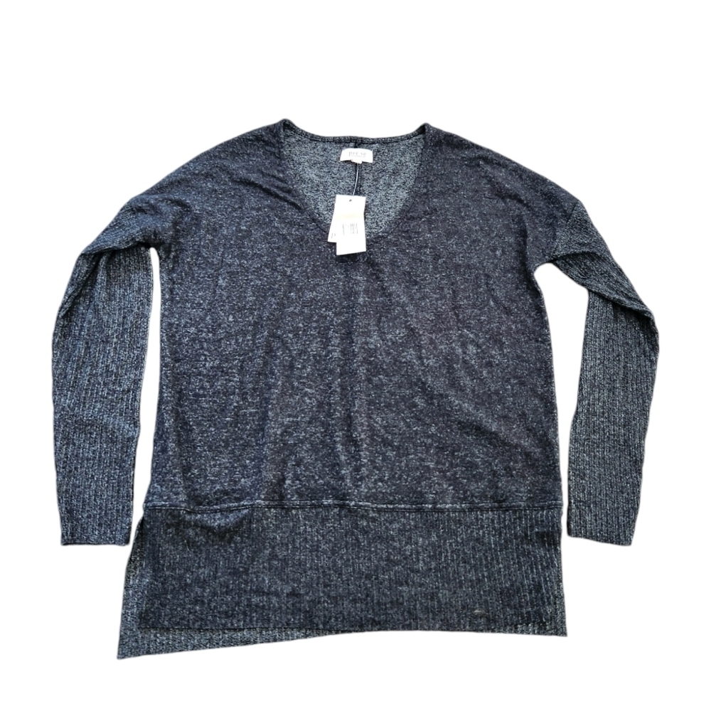 Per Se V Neck Sweater NWT Medium